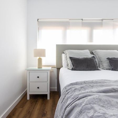 Florit Flats - The Apolo Studio บาเลนเซีย ภายนอก รูปภาพ